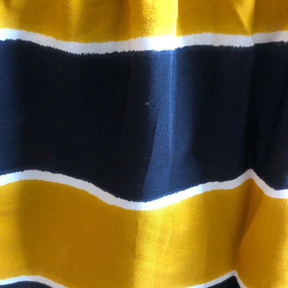 Zara Crop Blouse - Picture 4 of 5